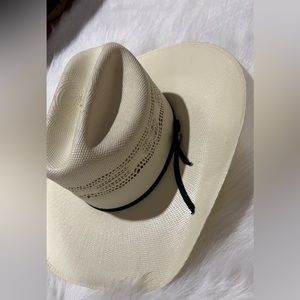 Ariat cowboy hat